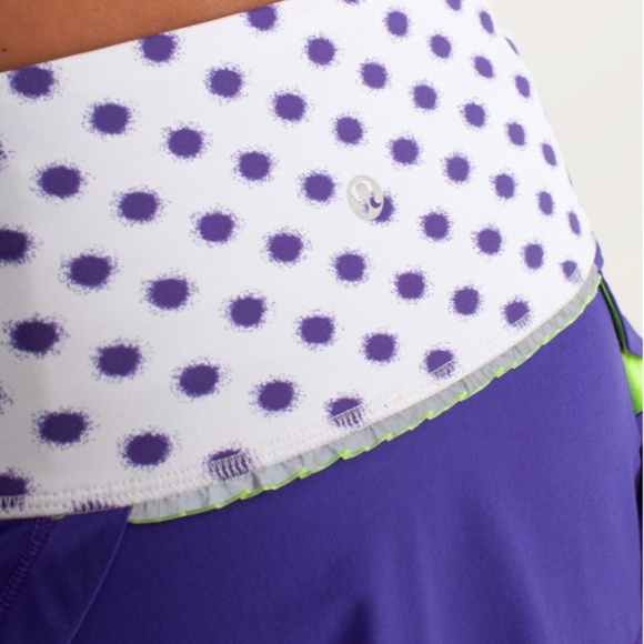 Size 4 Lululemon Presta Skirt in Bruised Berry High Noon Dot White - Picture 8 of 13